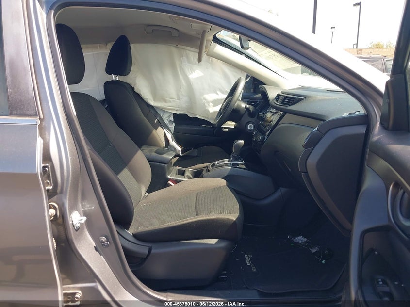 2018 Nissan Rogue VIN JN1BJ1CP0JW150695 IAAI salvage auction — LEFT SIDE, Salvage Title, sold $1,950 on 2026-07-10 (photo 5)