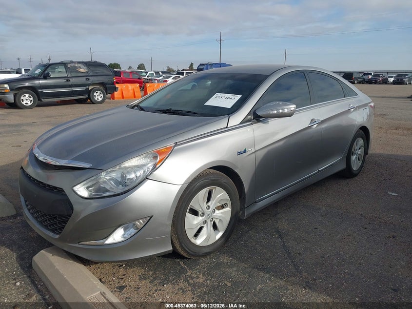 2013 Hyundai Sonata hybrid VIN KMHEC4A46DA083032 IAAI salvage auction — NORMAL WEAR, Original (Texas), sold $300 on 2026-07-17 (photo 2)