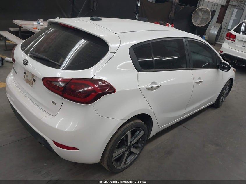 2017 Kia Forte VIN KNAFX5A8XH5725320 IAAI salvage auction — LEFT SIDE, Salvage (Arizona), sold $775 on 2026-07-21 (photo 4)