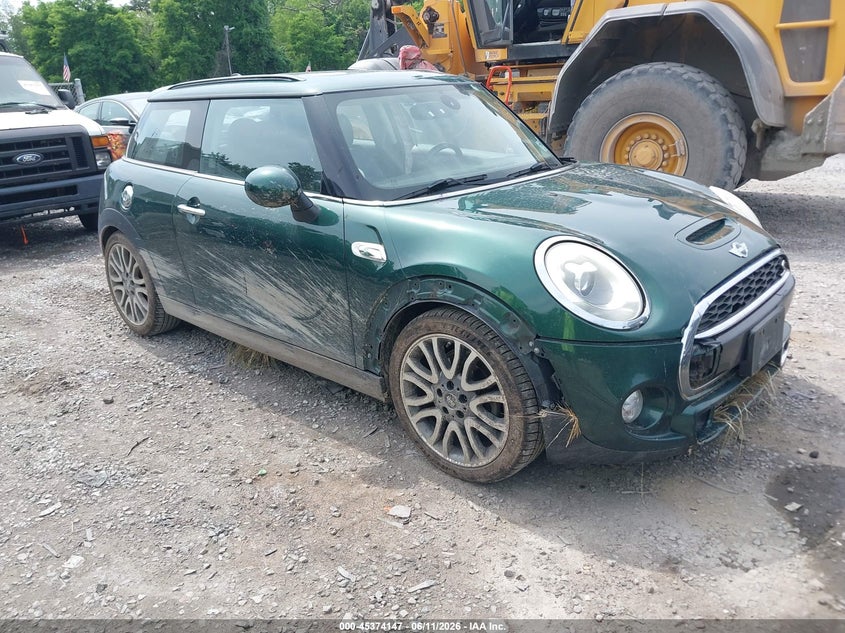 2017 Mini VIN WMWXP7C31H2A46669 IAAI salvage auction — NORMAL WEAR, Clear (New York), sold $400 on 2026-07-07 (photo 1)