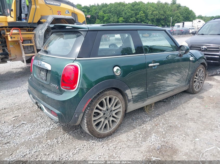 2017 Mini VIN WMWXP7C31H2A46669 IAAI salvage auction — NORMAL WEAR, Clear (New York), sold $400 on 2026-07-07 (photo 4)