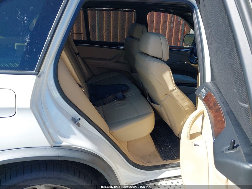 2011 BMW X5 VIN 5UXZV8C57BL419770 IAAI salvage auction — NORMAL WEAR, Original (Kentucky), sold $425 on 2026-07-28 (photo 8)