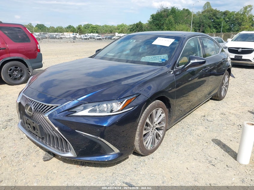 2019 Lexus ES VIN 58ABZ1B19KU038286 IAAI salvage auction — REAR END, Salvage (Virginia), sold $11,800 on 2026-07-10 (photo 2)
