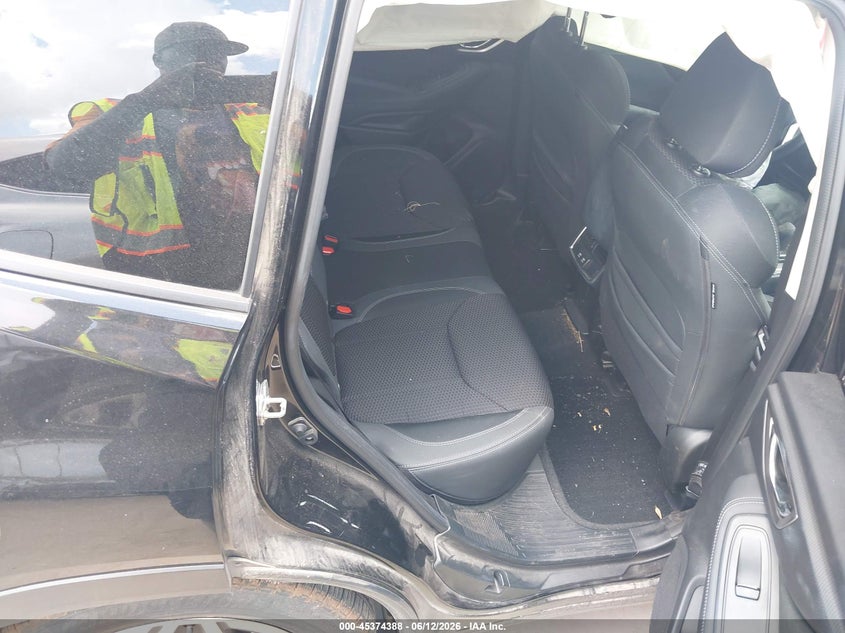 2023 Subaru Forester VIN JF2SKAEC4PH490970 IAAI salvage auction — RIGHT SIDE, Salvage (Texas), sold $3,125 on 2026-07-28 (photo 8)
