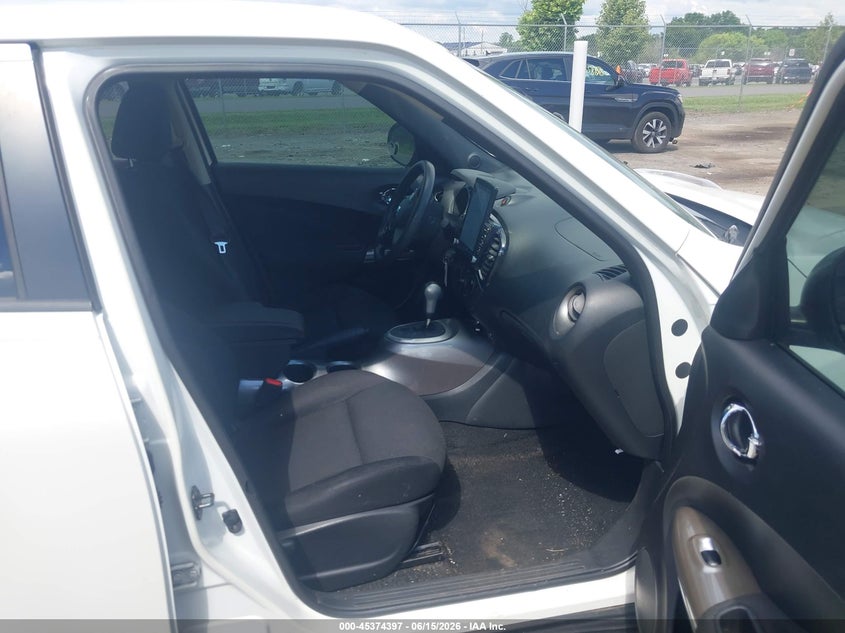 2014 Nissan Juke VIN JN8AF5MR2ET356842 IAAI salvage auction — LEFT SIDE, Clear (Virginia), sold $925 on 2026-07-07 (photo 5)