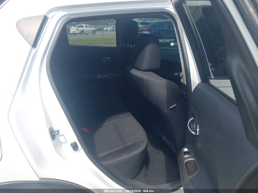 2014 Nissan Juke VIN JN8AF5MR2ET356842 IAAI salvage auction — LEFT SIDE, Clear (Virginia), sold $925 on 2026-07-07 (photo 8)