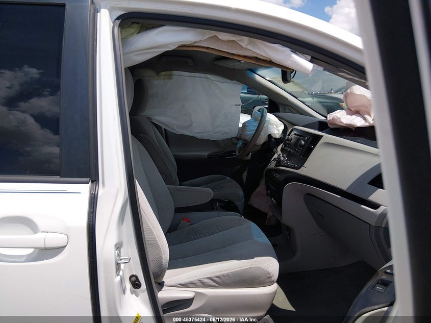 2014 Toyota Sienna VIN 5TDKK3DC0ES503167 IAAI salvage auction — RIGHT FRONT, Salvage (Texas), sold $2,450 on 2026-07-30 (photo 5)