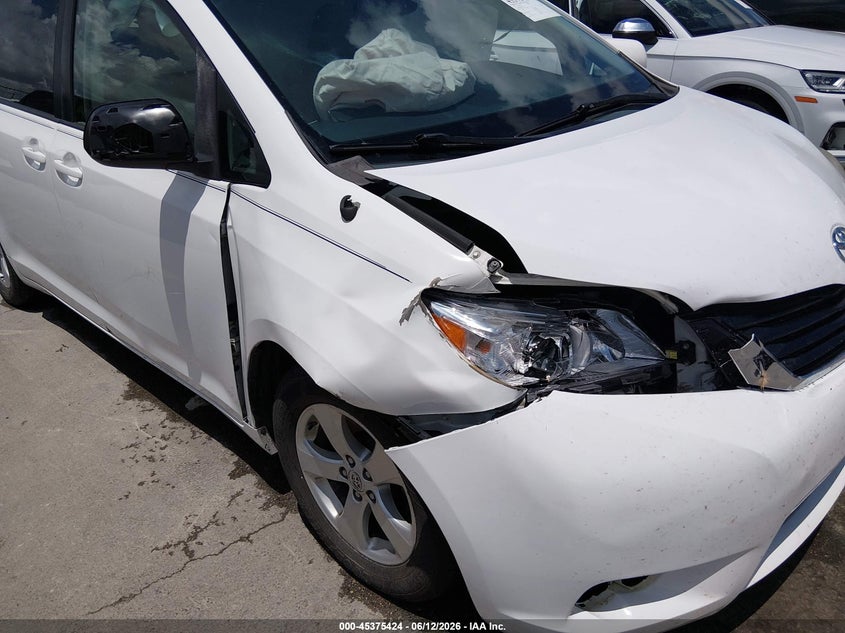2014 Toyota Sienna VIN 5TDKK3DC0ES503167 IAAI salvage auction — RIGHT FRONT, Salvage (Texas), sold $2,450 on 2026-07-30 (photo 6)