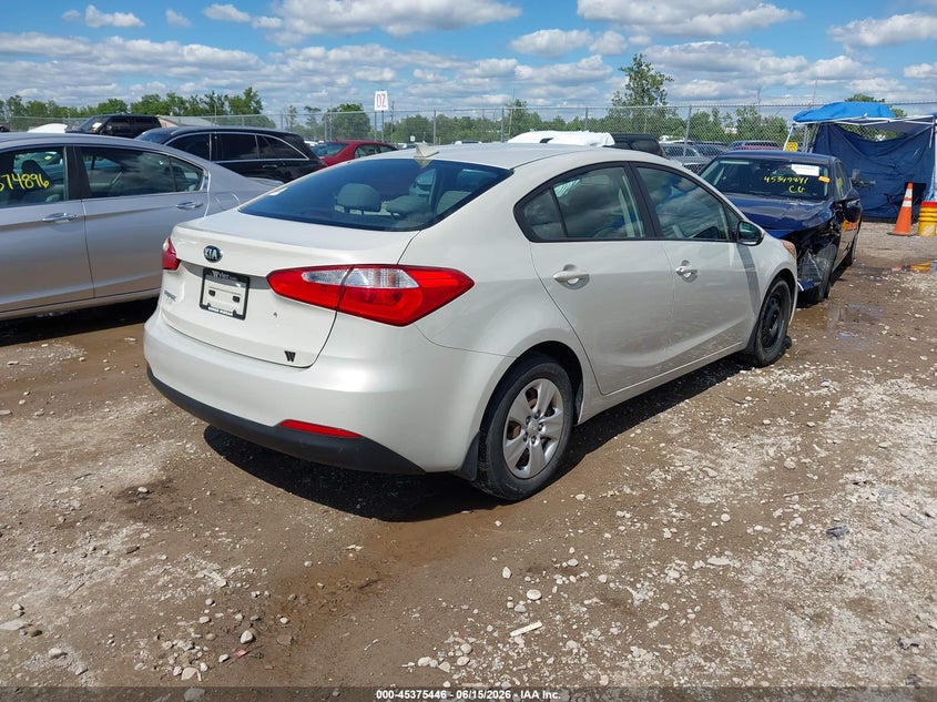 2015 Kia Forte VIN KNAFK4A67F5301288 IAAI salvage auction — FRONT END, Salvage (Ohio), sold $775 on 2026-07-13 (photo 4)