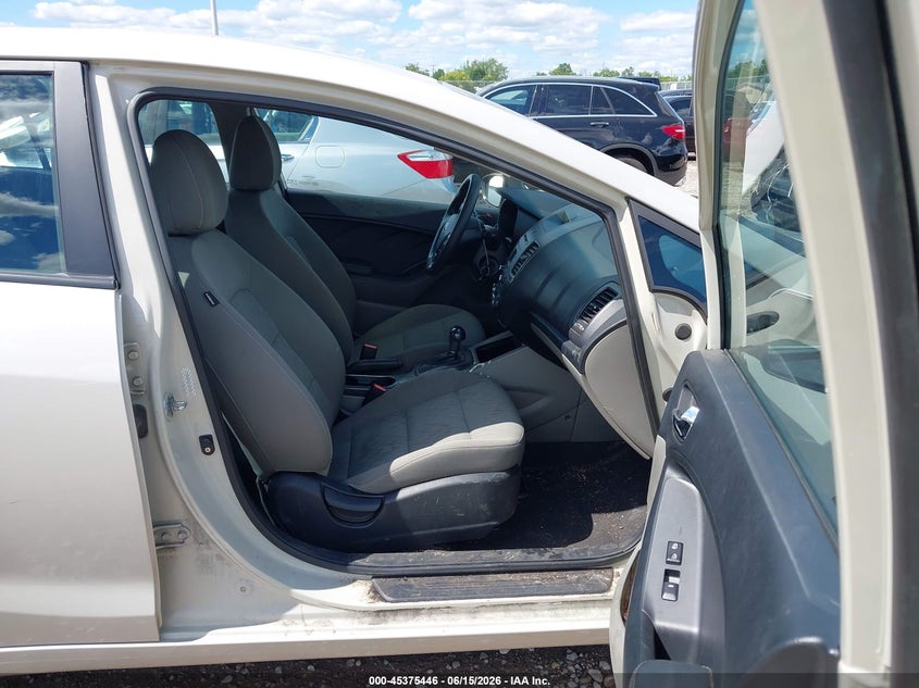 2015 Kia Forte VIN KNAFK4A67F5301288 IAAI salvage auction — FRONT END, Salvage (Ohio), sold $775 on 2026-07-13 (photo 5)