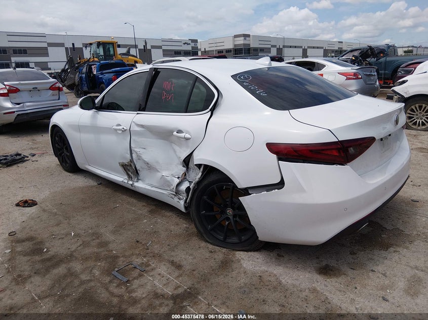 2020 Alfa romeo Giulia VIN ZARFAMAN3L7634039 IAAI salvage auction — LEFT SIDE, Original (Texas), sold $4,350 on 2026-09-15 (photo 3)