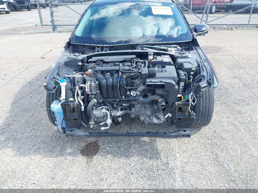 2024 Hyundai Elantra VIN KMHLP4DG7RU744817 IAAI salvage auction — FRONT & REAR, Salvage (Illinois), sold $4,700 on 2026-08-02 (photo 6)