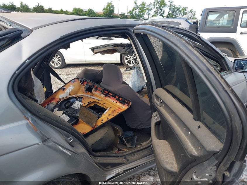 2004 BMW 3 series VIN WBAET37474NJ43346 IAAI salvage auction — ALL OVER, Salvage (Tennessee), sold $100 on 2026-07-09 (photo 8)