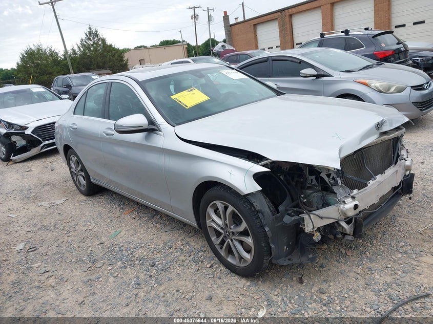 2018 Mercedes-benz C-klasse VIN 55SWF4KB0JU252704 IAAI salvage auction — FRONT END, Wait Title, sold $5,700 on 2026-08-12 (photo 1)