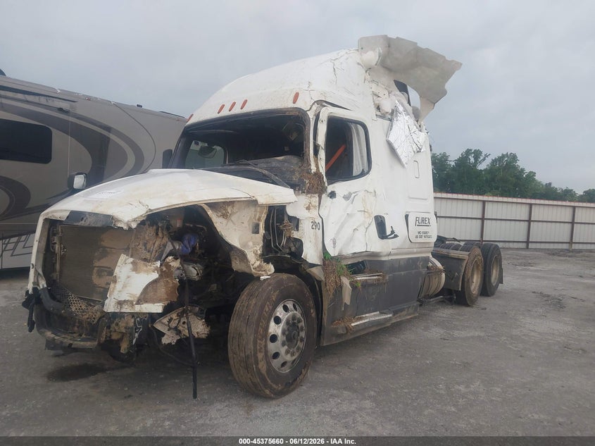2024 Freightliner New cascadia 126 VIN 3AKJHHDR4RSUX5860 IAAI salvage auction — ROLLOVER, Wait Title, sold $12,800 on 2026-09-23 (photo 2)