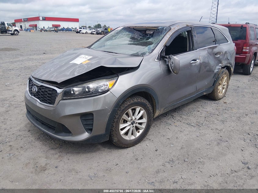 2019 Kia Sorento VIN 5XYPG4A37KG530442 IAAI salvage auction — ROLLOVER, Salvage Title, sold $450 on 2026-07-29 (photo 2)