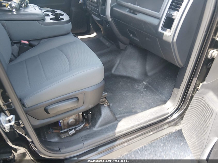 2015 Ram 2500 VIN 3C6UR5HJ8FG691453 IAAI salvage auction — NORMAL WEAR, Sf97 (Maryland), sold $21,225 on 2026-08-18 (photo 5)