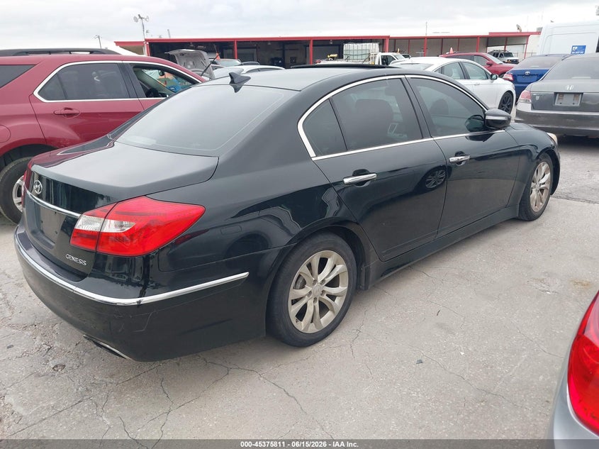 2012 Hyundai Genesis VIN KMHGC4DD1CU194833 IAAI salvage auction — NORMAL WEAR, Original (Texas), sold $600 on 2026-07-06 (photo 4)