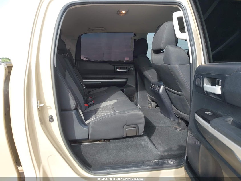 2017 Toyota Tundra VIN 5TFDW5F19HX630776 IAAI salvage auction — FRONT END, Original (Texas), sold $12,700 on 2026-07-27 (photo 8)