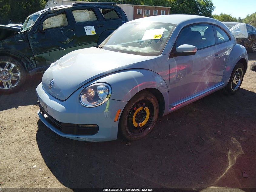 2012 Volkswagen Beetle VIN 3VWJP7ATXCM613520 IAAI salvage auction — RIGHT FRONT, Salvage (Massachusetts), sold $300 on 2026-09-01 (photo 2)