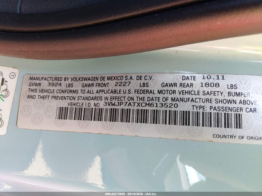 2012 Volkswagen Beetle VIN 3VWJP7ATXCM613520 IAAI salvage auction — RIGHT FRONT, Salvage (Massachusetts), sold $300 on 2026-09-01 (photo 9)