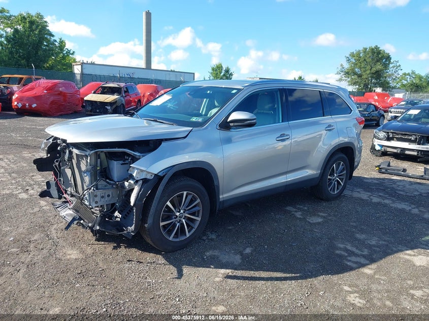 2019 Toyota Highlander VIN 5TDJZRFH4KS605313 IAAI salvage auction — FRONT END, Salvage (Pennsylvania), sold $9,950 on 2026-07-10 (photo 2)