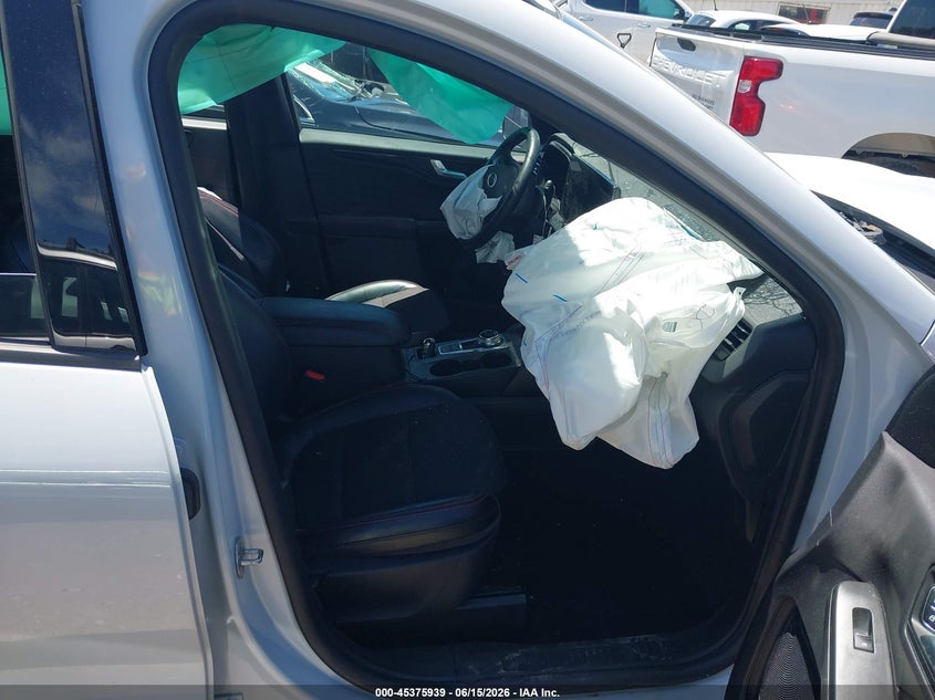 2025 Ford Escape VIN 1FMCU9NZ4SUA08512 IAAI salvage auction — FRONT END, Salvage Title, sold $7,600 on 2026-08-24 (photo 5)