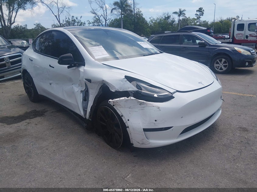 2022 Tesla Model y VIN 7SAYGDEE8NF481668 IAAI salvage auction — RIGHT SIDE, Rebuildable (Florida), sold $8,200 on 2026-07-30 (photo 1)