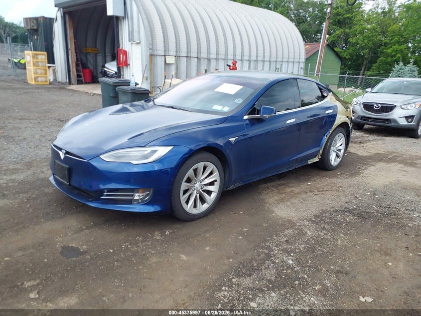 2018 Tesla Model s VIN 5YJSA1E27JF265071 IAAI salvage auction — REAR END, Mv-907A (New York), sold $7,800 on 2026-07-10 (photo 2)