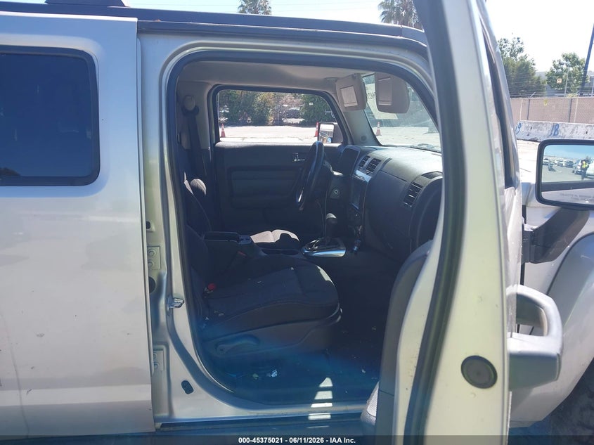 2007 Hummer H3 VIN 5GTDN13E878105681 IAAI salvage auction — NORMAL WEAR, Clear - Dealer Only (California), sold $825 on 2026-07-29 (photo 5)