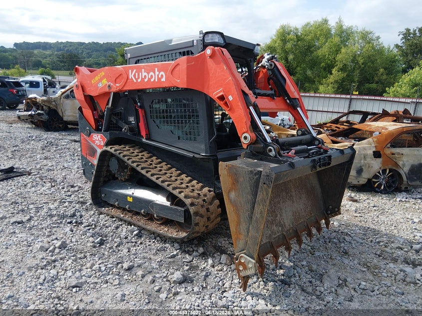 2025 Kubota Svl75-3hfwvr VIN KBCZ053CCS1J46362 — IAAI salvage auction photo