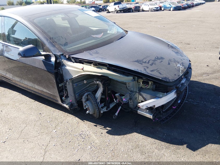 2025 Tesla Model 3 VIN 5YJ3E1EA4SF061779 IAAI salvage auction — RIGHT FRONT, Wait Title, sold $11,225 on 2026-07-31 (photo 6)