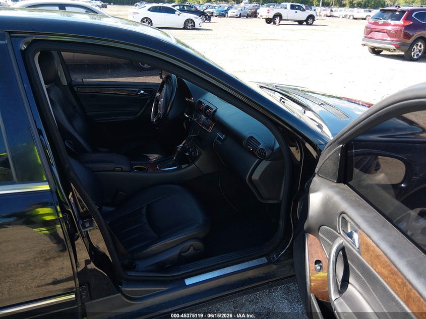 2006 Mercedes-benz C class VIN WDBRF92H96F762566 IAAI salvage auction — NORMAL WEAR, Clear (New Jersey), sold $425 on 2026-07-14 (photo 5)
