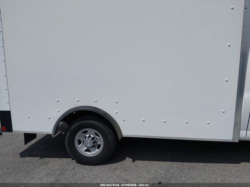 2016 Chevrolet Express 2500 VIN 1GB0GRFF1G1274733 IAAI salvage auction — NORMAL WEAR, Sf97 (Maryland), sold $8,800 on 2026-08-18 (photo 8)