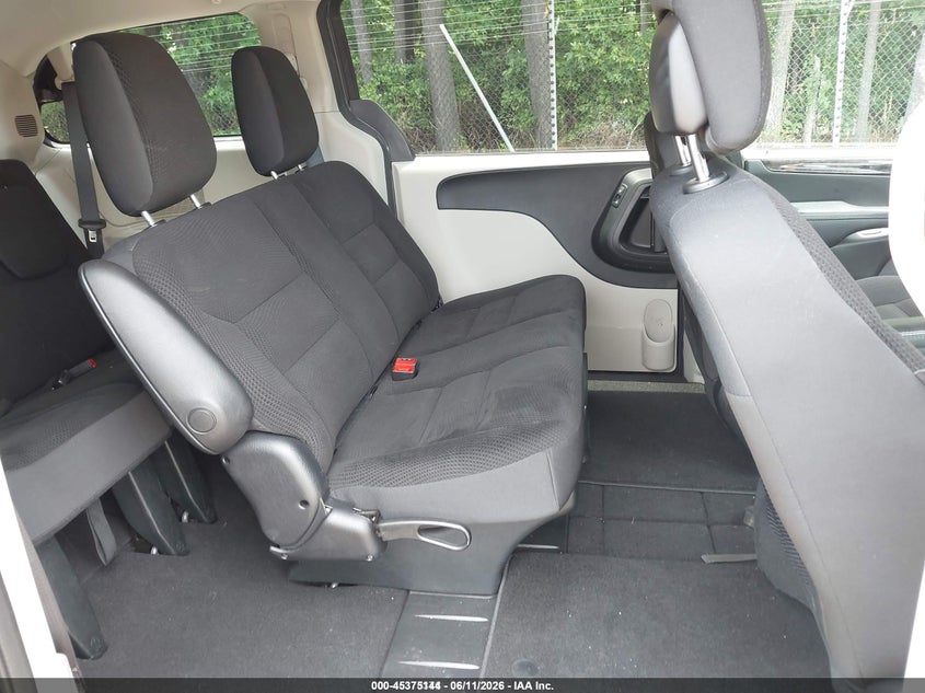 2018 Dodge Grand caravan VIN 2C4RDGBG4JR339933 IAAI salvage auction — NORMAL WEAR, SF97 (Virginia), sold $11,100 on 2026-07-22 (photo 8)