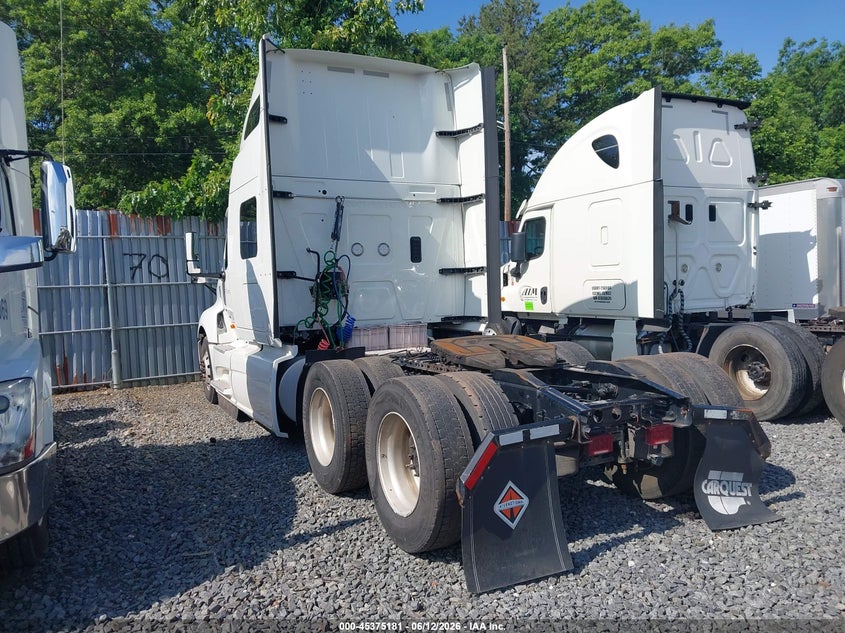2022 International Lt VIN 3HSDZTZR9NN334544 IAAI salvage auction — FRONT END, Clear (New Jersey), sold $25 on 2026-07-29 (photo 3)