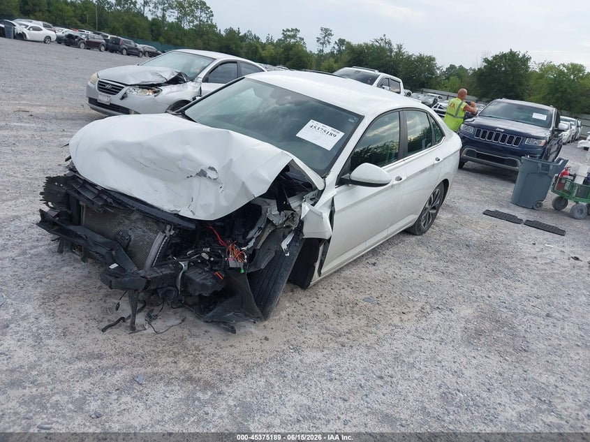 2024 Volkswagen Jetta VIN 3VW5M7BU1RM035026 IAAI salvage auction — FRONT END, Salvage Title, sold $700 on 2026-07-23 (photo 2)