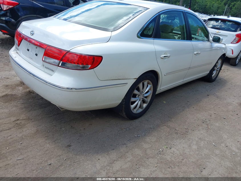 2008 Hyundai Azera VIN KMHFC46F28A310754 IAAI salvage auction — FRONT END, Salvage (Rhode Island), sold $25 on 2026-07-28 (photo 4)