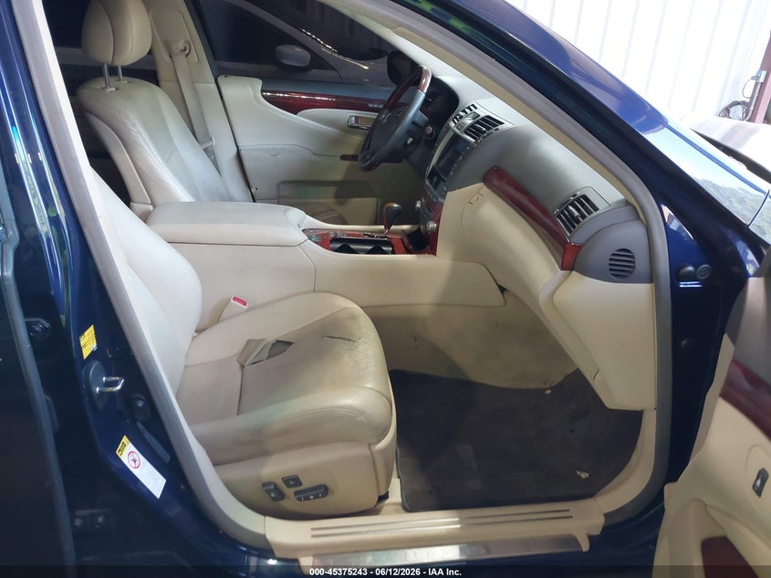 2010 Lexus Ls 460 VIN JTHCL5EF8A5007862 IAAI salvage auction — NORMAL WEAR, Salvage (Virginia), sold $950 on 2026-07-09 (photo 5)