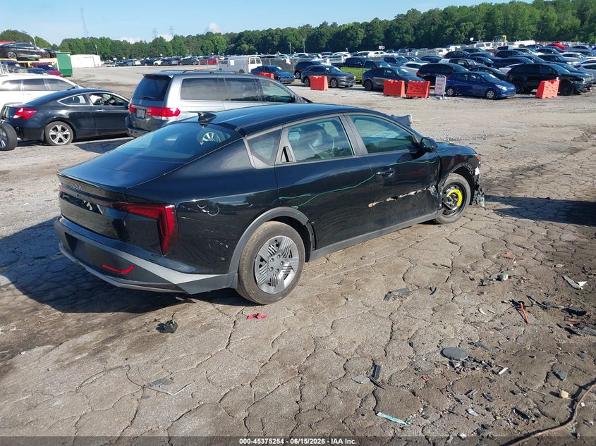 2025 Kia K4 VIN 3KPFT4DEXSE040837 IAAI salvage auction — RIGHT SIDE, Salvage (Georgia), sold $4,950 on 2026-08-03 (photo 4)