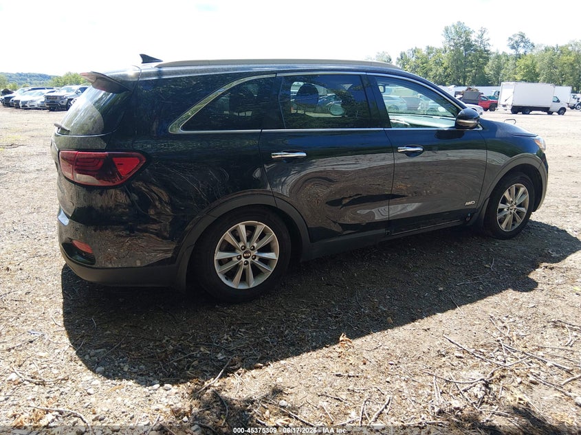 2019 Kia Sorento VIN 5XYPGDA33KG460163 IAAI salvage auction — REAR END, Salvage (Massachusetts), sold $1,900 on 2026-07-23 (photo 4)