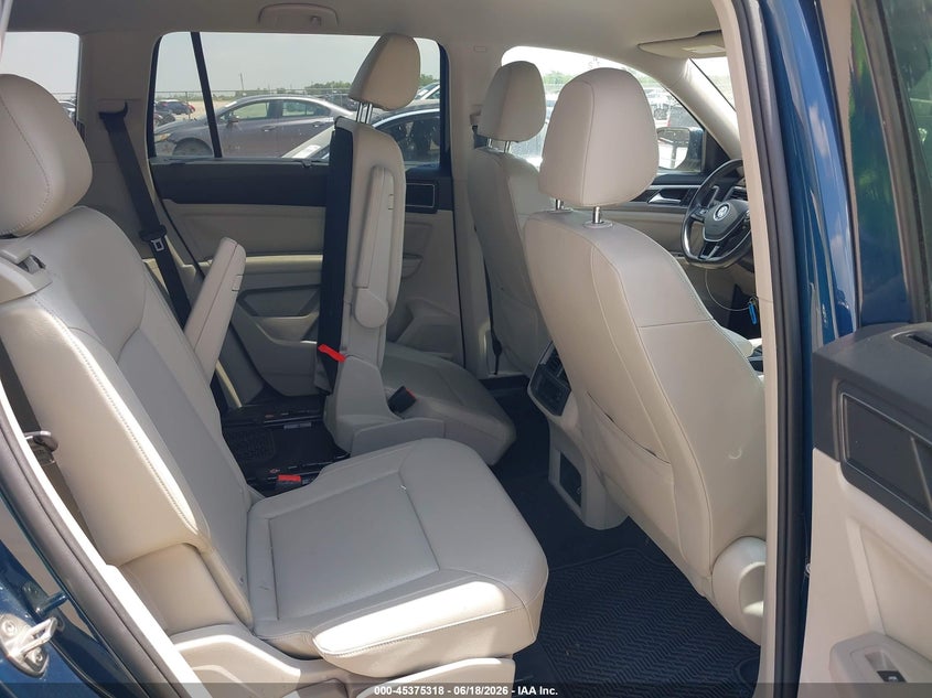 2019 Volkswagen Atlas VIN 1V2WR2CA3KC552804 IAAI salvage auction — REAR END, Salvage Title, sold $3,900 on 2026-07-24 (photo 8)
