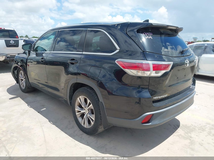 2015 Toyota Highlander VIN 5TDJKRFH2FS173489 IAAI salvage auction — LEFT FRONT, Salvage Title, sold $4,500 on 2026-07-29 (photo 3)