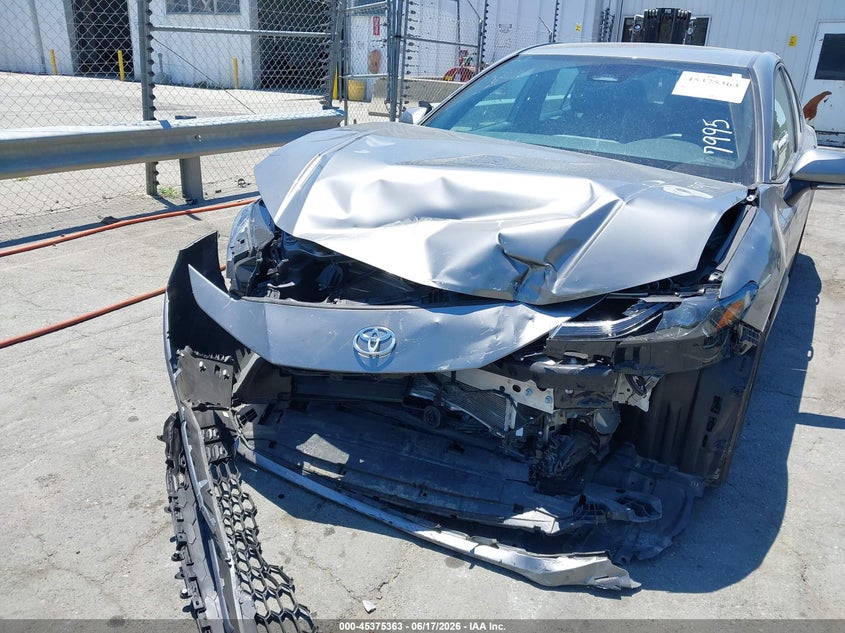 2025 Toyota Camry VIN 4T1DAACK1SU587995 IAAI salvage auction — FRONT END, Salvage Title, sold $10,600 on 2026-07-30 (photo 6)