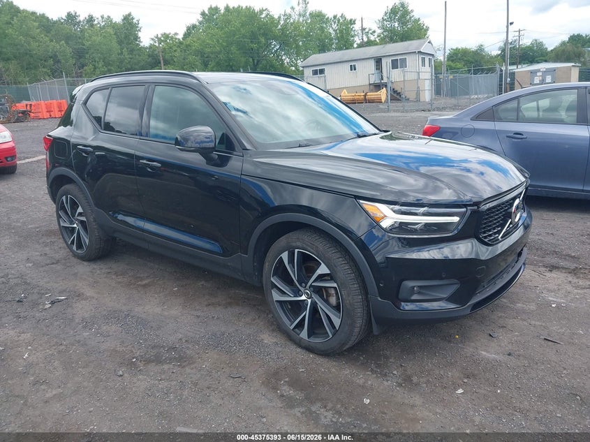 2019 Volvo Xc40 VIN YV4162UM0K2085860 IAAI salvage auction — FRONT END, Salvage (Pennsylvania), sold $8,300 on 2026-07-21 (photo 1)
