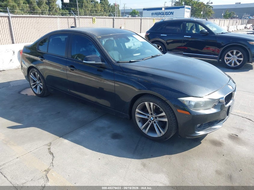 2014 BMW 3er VIN WBA3C1C50EK110430 IAAI salvage auction — NORMAL WEAR, Clear - Dealer Only (California), sold $625 on 2026-07-29 (photo 1)