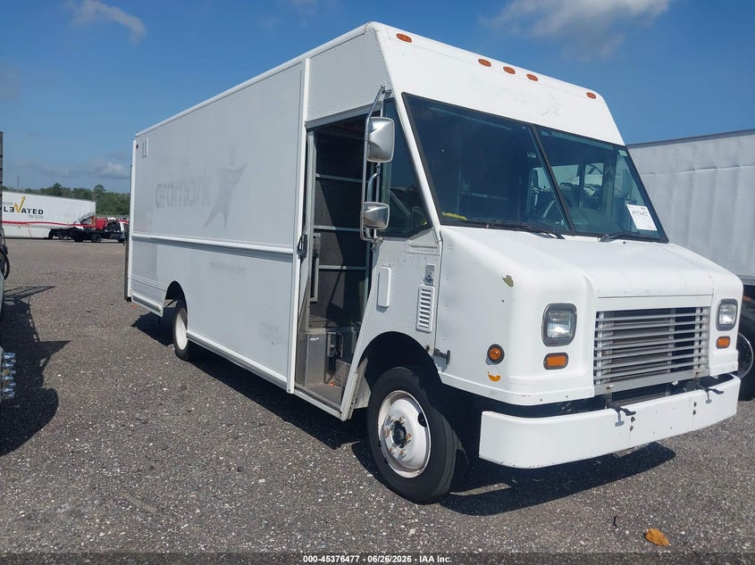 2007 Freightliner Chassis VIN 4UZAAPBW77CY18728 IAAI salvage auction — NORMAL WEAR, Clear (Florida), sold $1,200 on 2026-09-09 (photo 1)