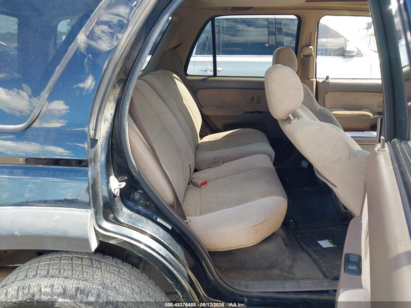 2001 Toyota 4runner VIN JT3HN86R819047674 IAAI salvage auction — NORMAL WEAR, Clear (Illinois), sold $900 on 2026-07-28 (photo 8)