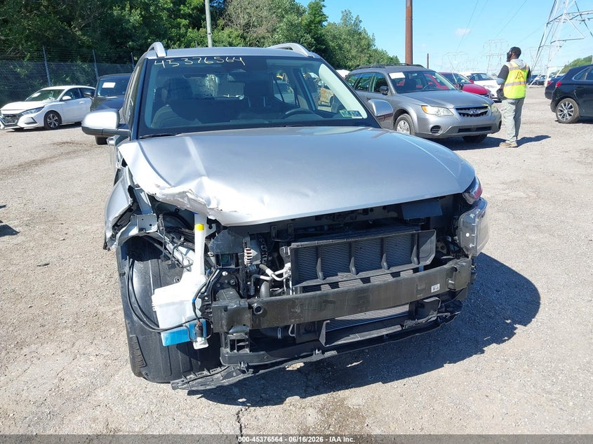 2024 Hyundai Venue VIN KMHRC8A31RU340488 IAAI salvage auction — RIGHT FRONT, Salvage Title, sold $4,500 on 2026-07-17 (photo 6)