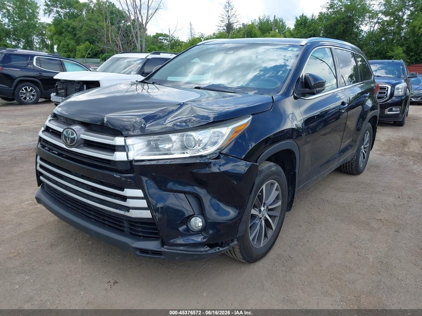 2017 Toyota Highlander VIN 5TDJZRFH0HS475099 IAAI salvage auction — LEFT FRONT, Clear (Michigan), sold $10,425 on 2026-07-23 (photo 2)